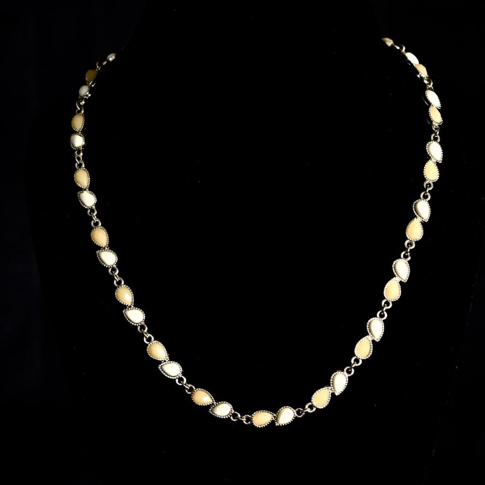 Banana Republic Necklace With Tear Drop Shape In A Neutral Palette - Hang Tag BR